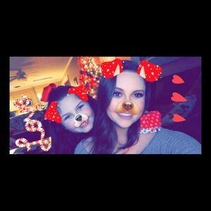 Meet your Posher, Chloe